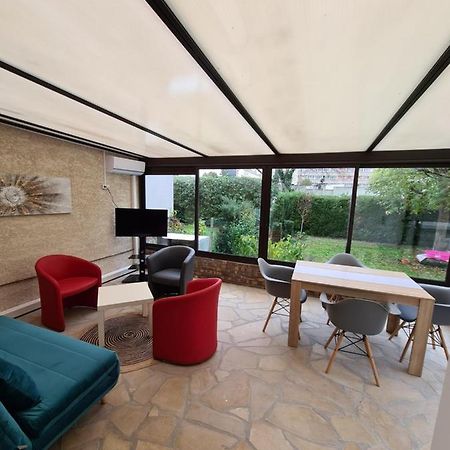 Studio Entierement Equipe Avec Veranda Commune Neuilly-sur-Marne Extérieur photo