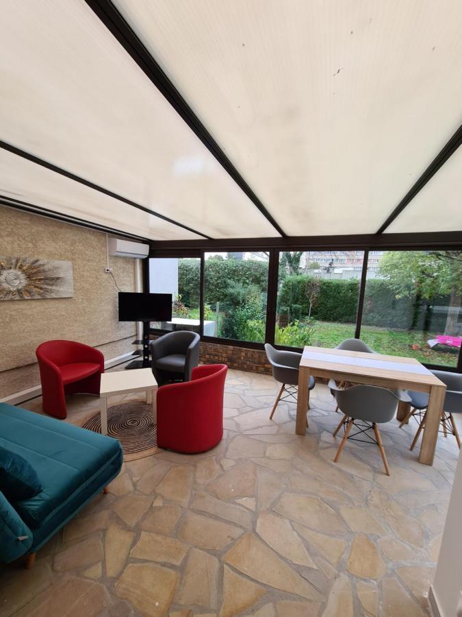 Studio Entierement Equipe Avec Veranda Commune Neuilly-sur-Marne Extérieur photo