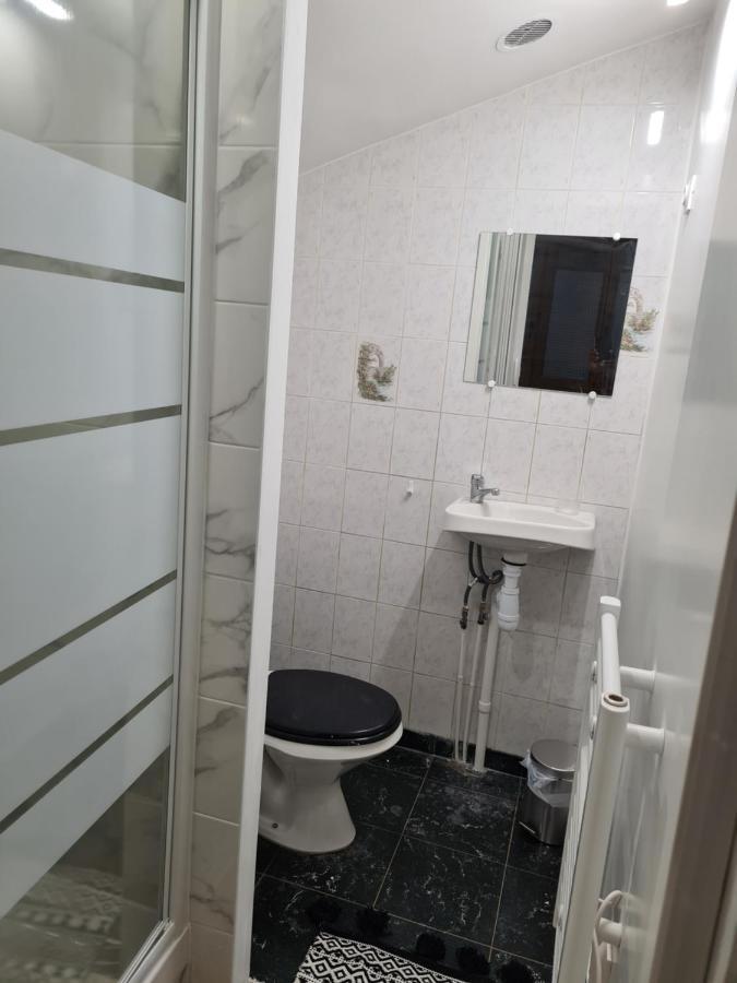 Studio Entierement Equipe Avec Veranda Commune Neuilly-sur-Marne Extérieur photo